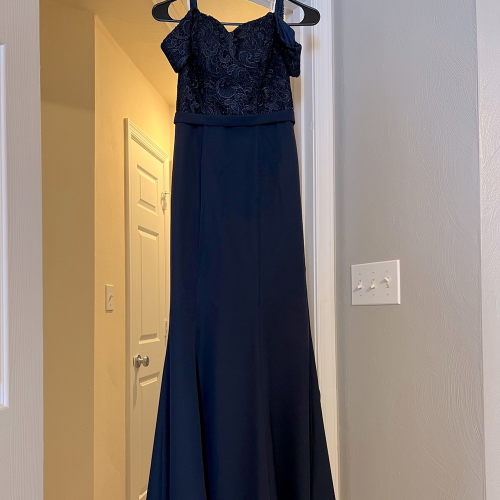 Navy blue mermaid gown